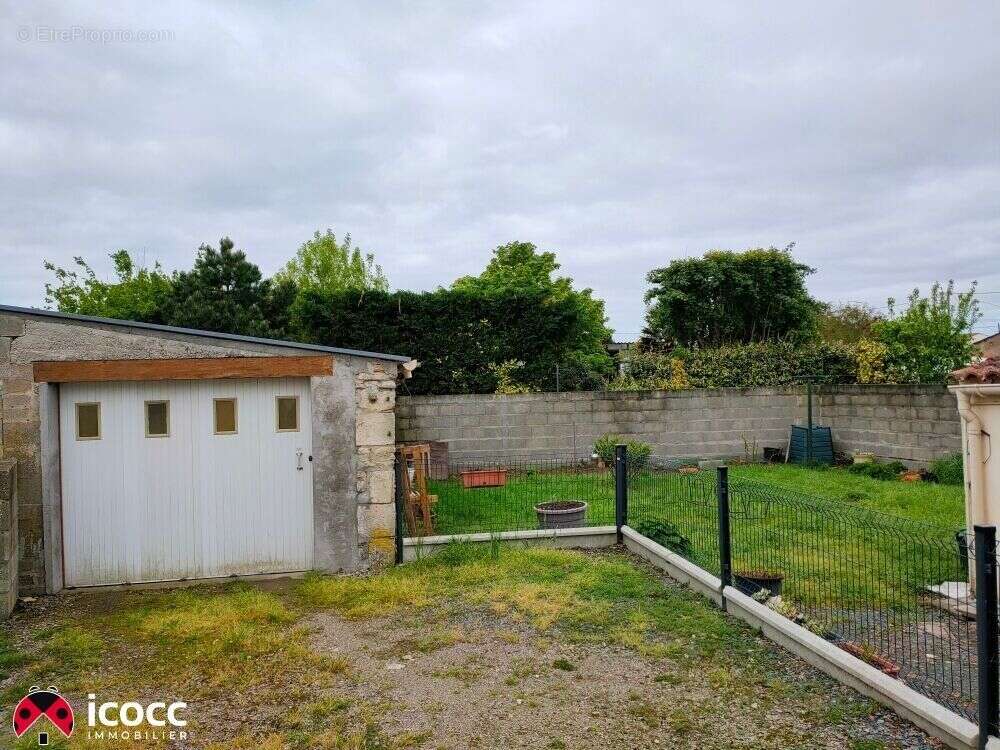 Maison 70 m² à Triaize  - photo 8