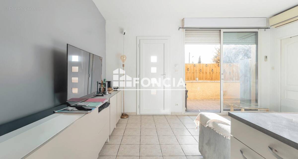 Appartement à PORT-DE-BOUC