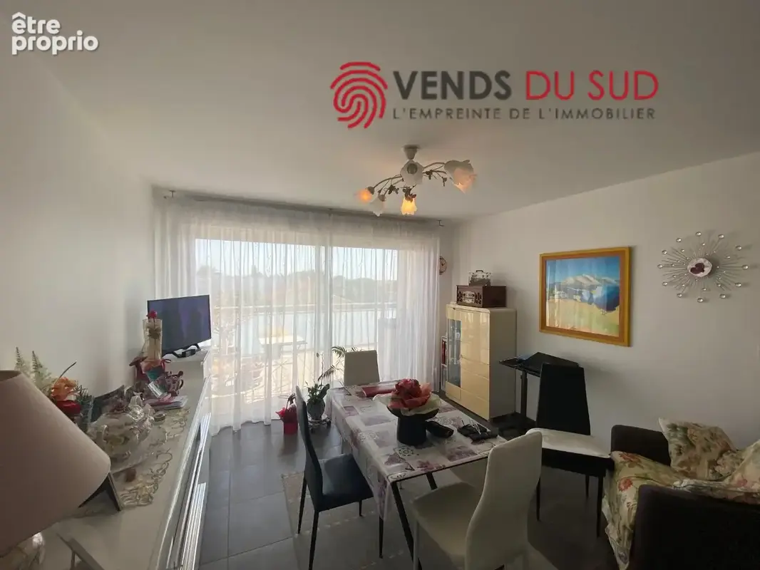 Béziers - Résidence moderne avec ascenseur - T2 avec terrasse et parking intérieur privatif. - photo 3
