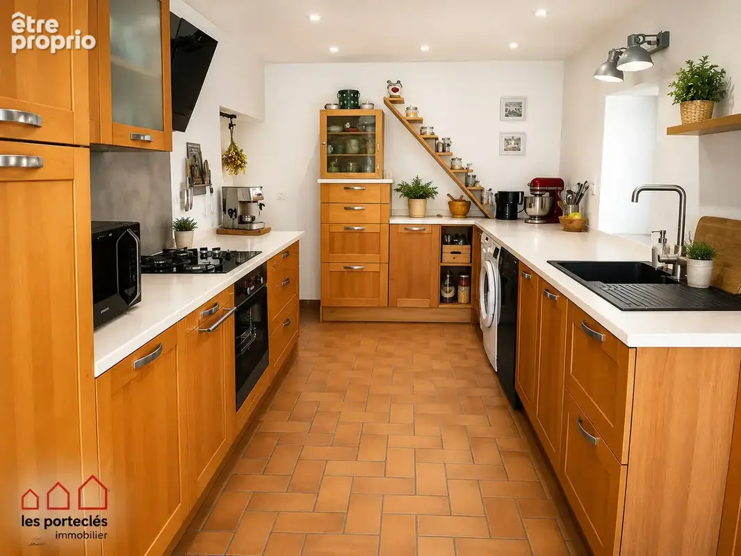 Maison 7 pièces 135 m² à vendre à Entre-Deux-Guiers (38380) - photo 218
