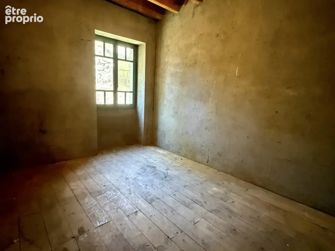 EXCLUSIVITE 144 : GR 65, Ancienne maison d'habitation à rénover sur l 'Aubrac. - photo 22
