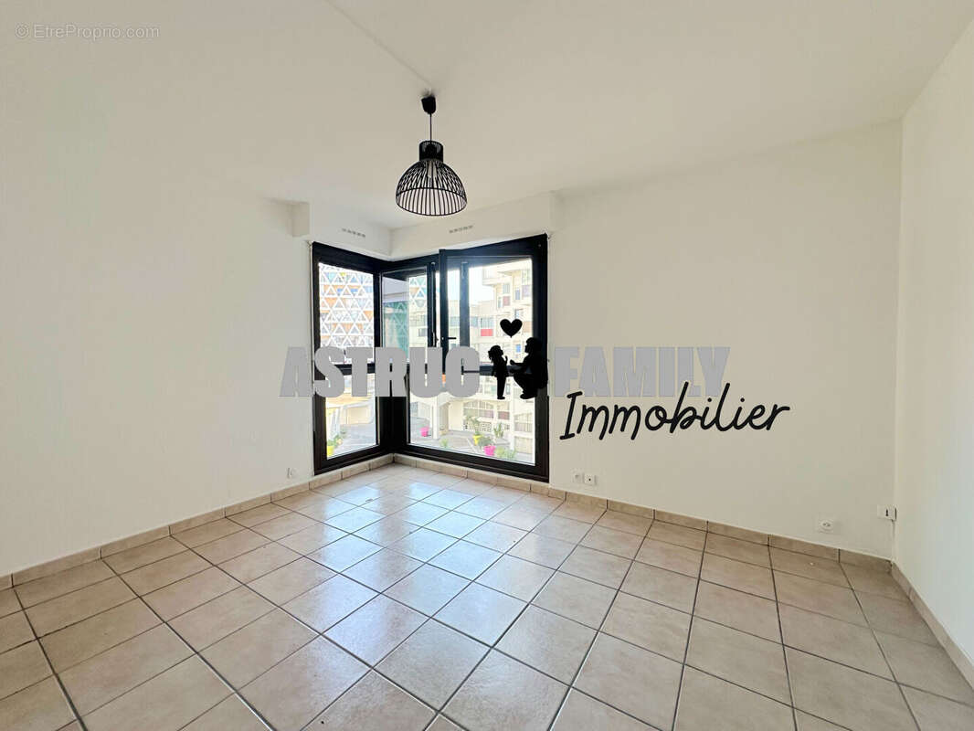 La grande motte - au coeur du centre ville  - studio rénové - investisseurs - photo 4