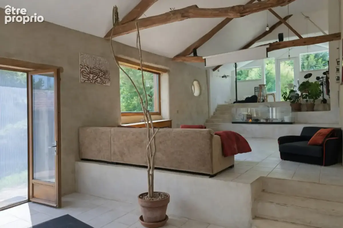 Propriété Dauphinoise 190 m² — 1,2 hectare — Box chevaux — Charancieu - photo 7