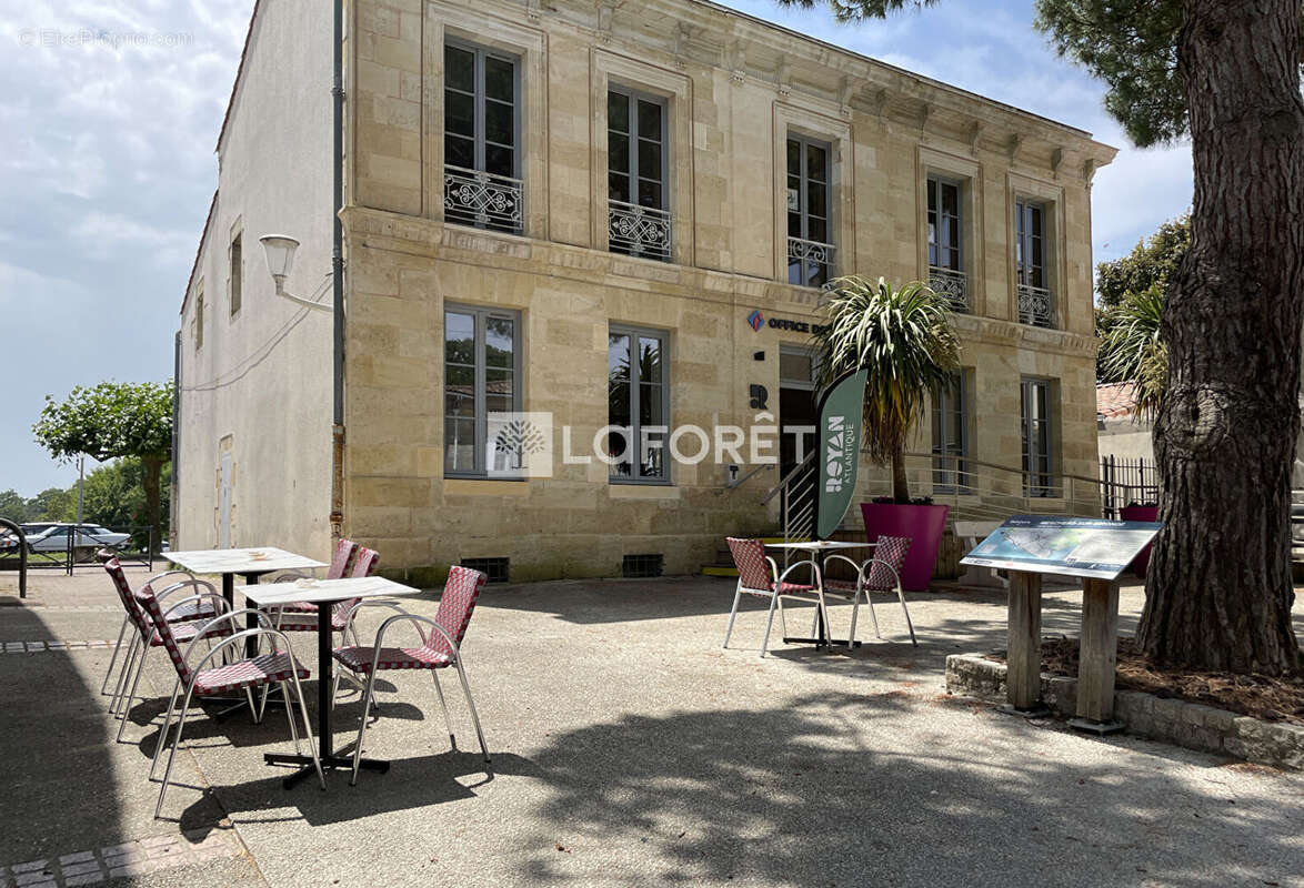 Bar pmu  fdj + logement  meschers hyper centre - photo 2