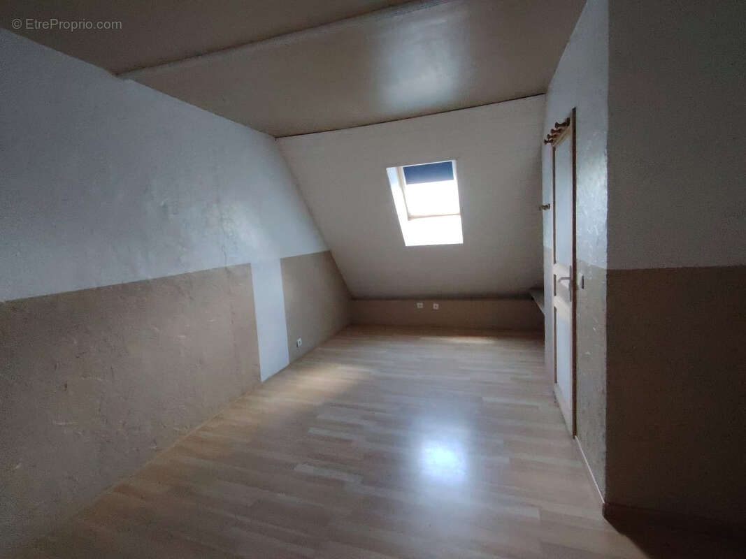 Maison à CONDE-SUR-NOIREAU