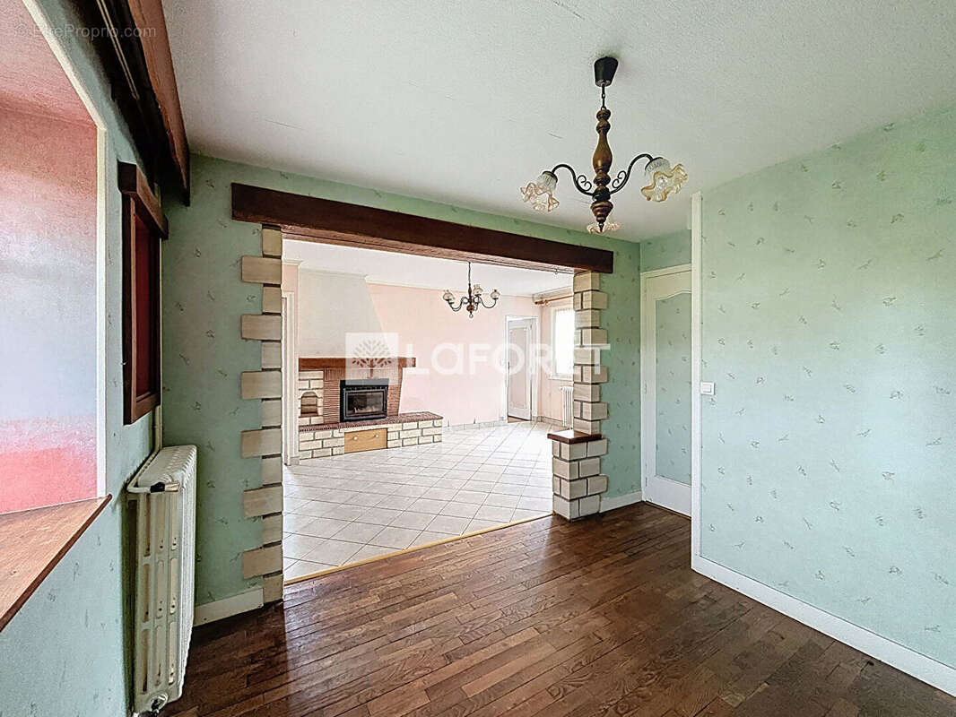 Maison à LA COULONCHE