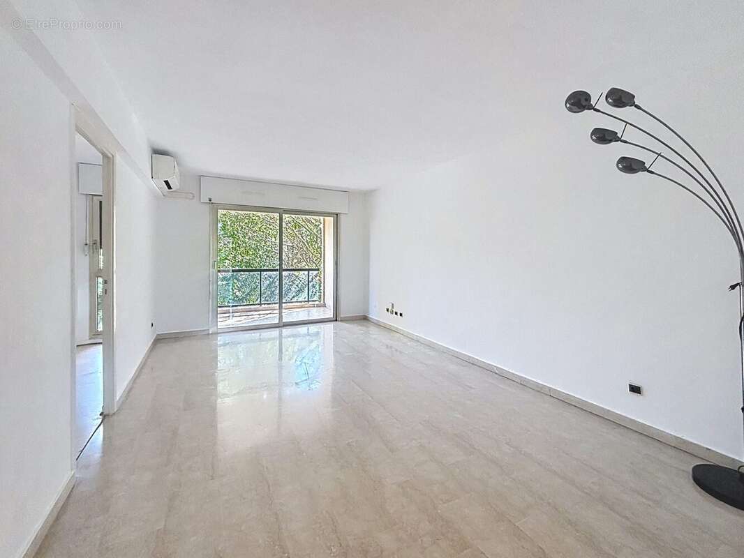 Appartement 74 m² à Mougins  - photo 8