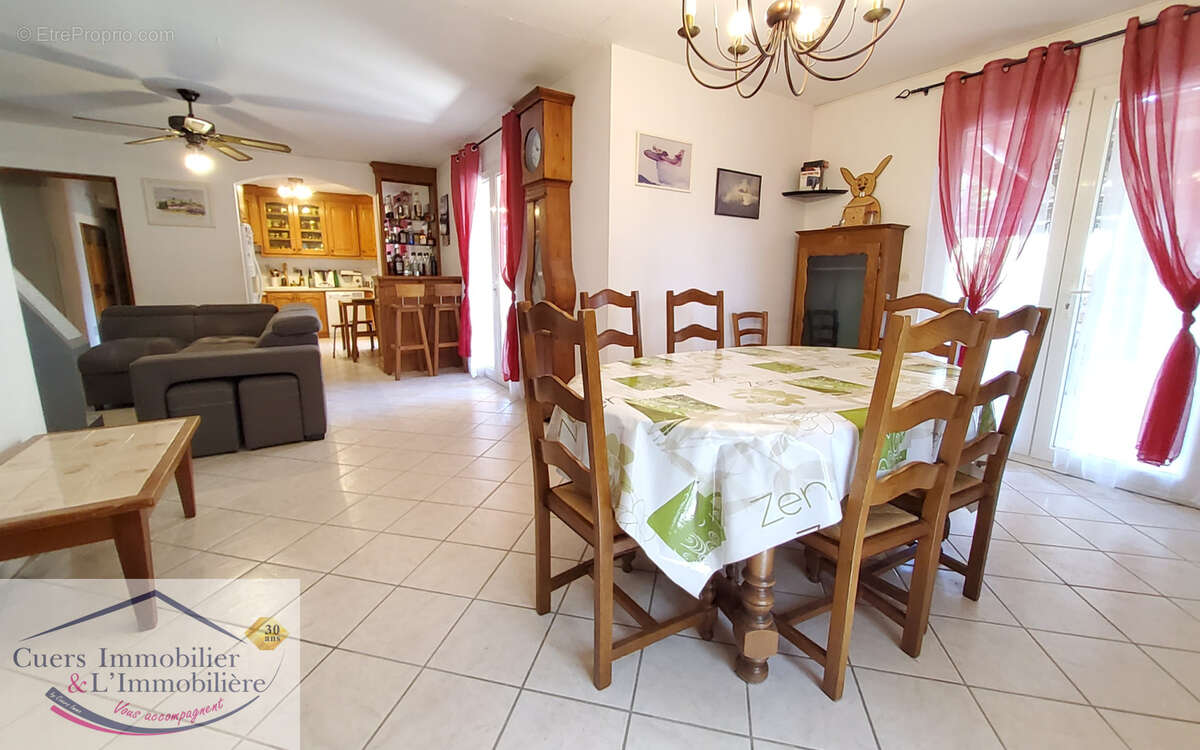 Maison à CUERS