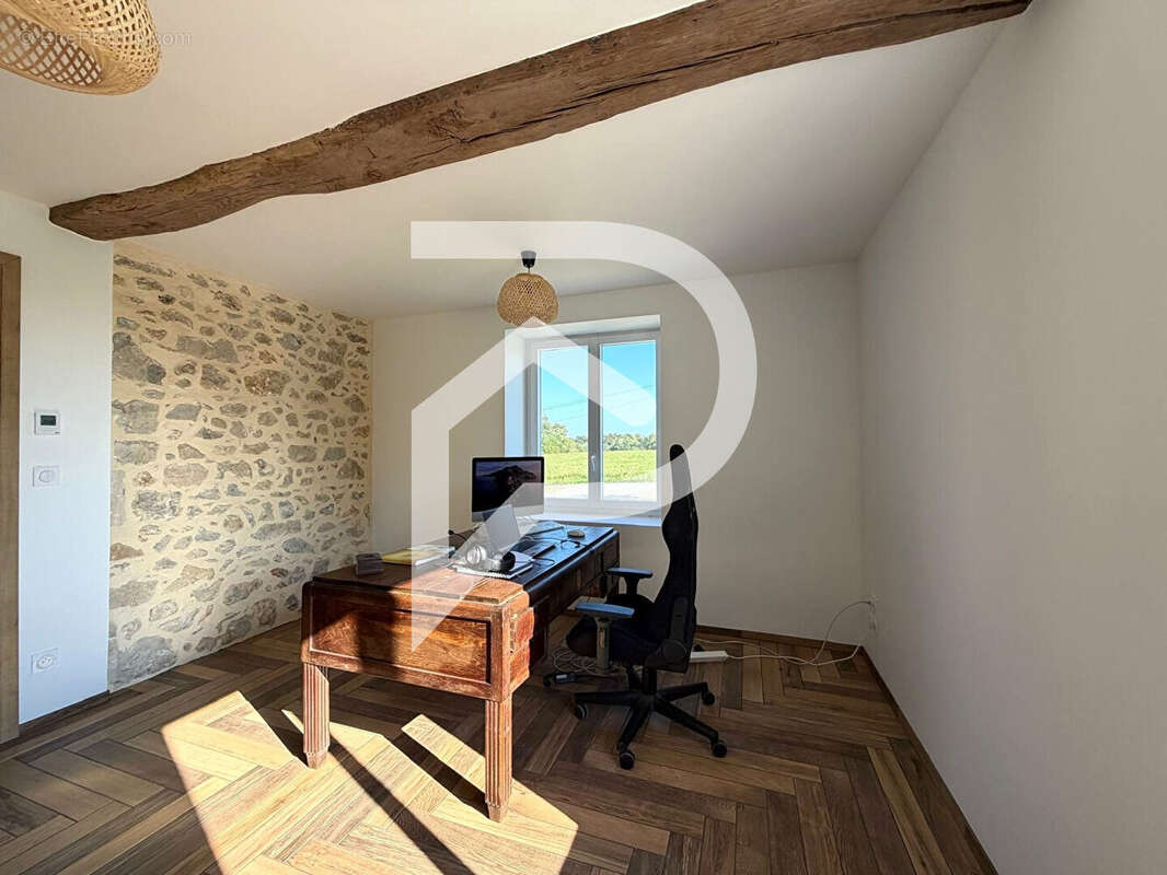 Maison à PEYREHORADE