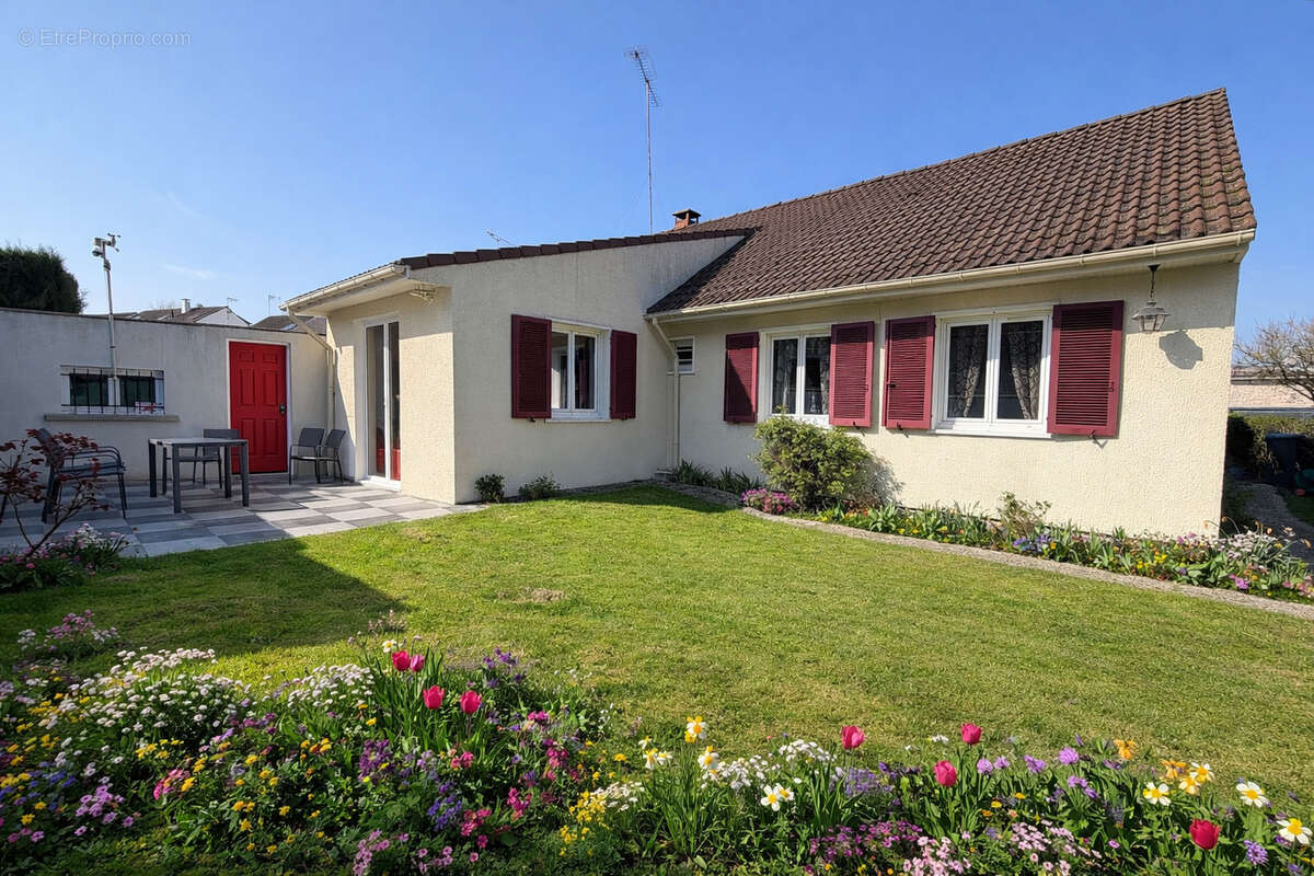 Maison à SAINT-GERMAIN-SUR-MORIN