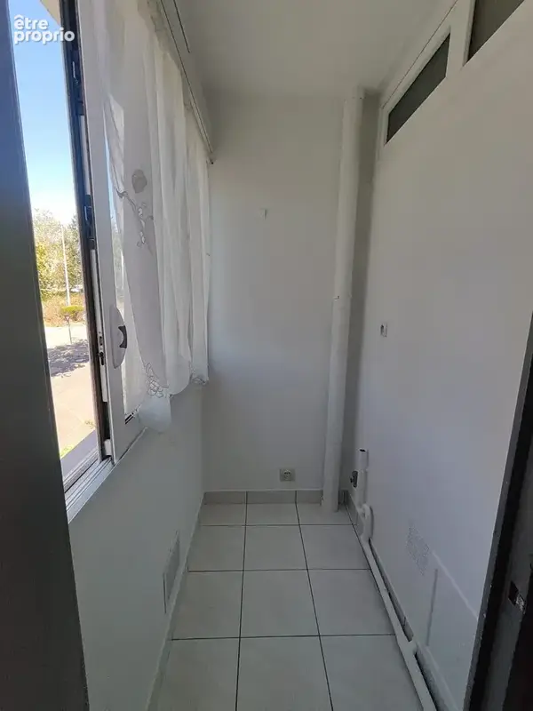 Appartement t5 brest proche tramway rives de penfeld - 3 chambres - loggia - parking  couvert securise - photo 11