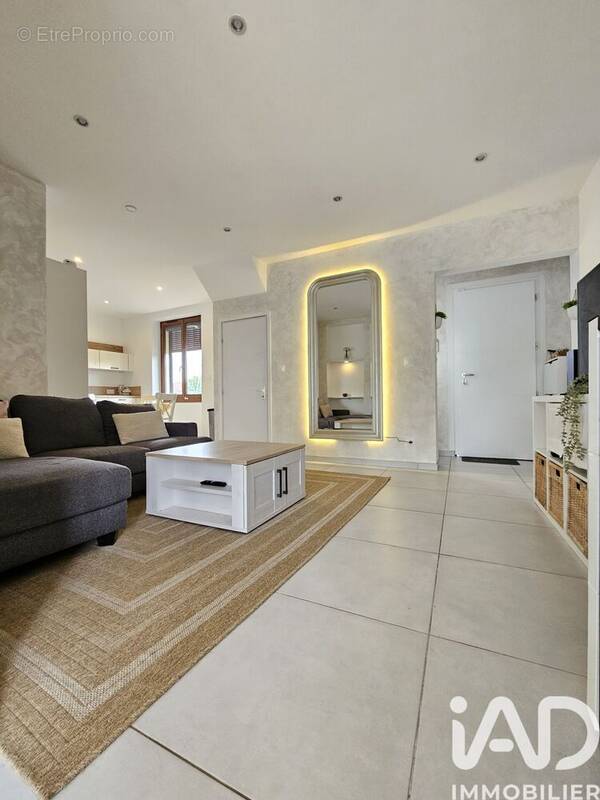 Photo 1 - Maison à MERCY-LE-BAS