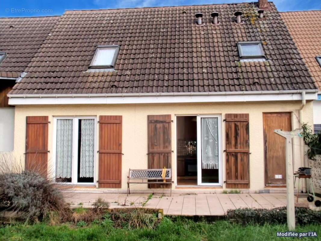 Maison 92 m² à Carvin  - photo 4