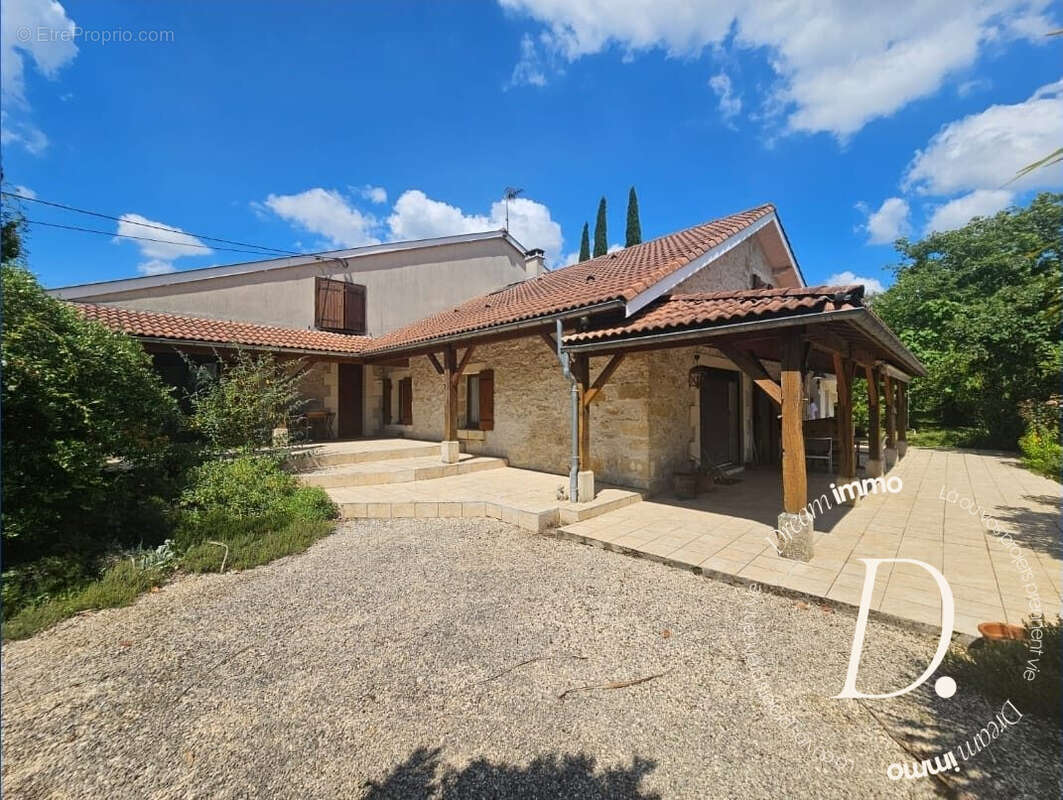 Maison à MONSEGUR