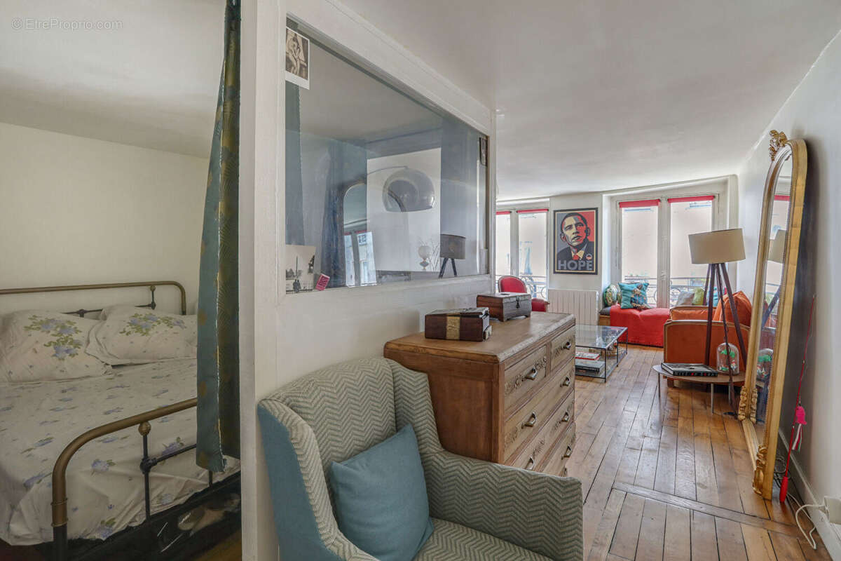 Appartement à PARIS-10E