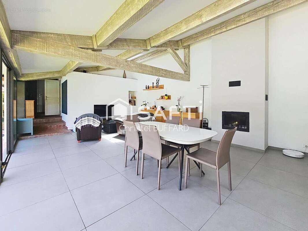 Photo 3 - Maison à MARSEILLE-12E