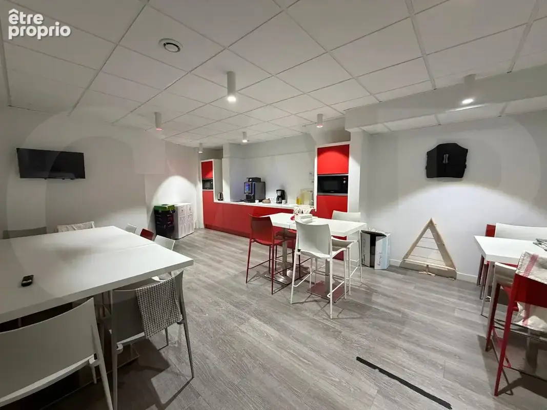 Commerce 1 827 m² à vendre à Cesson-Sevigne (35510) - photo 3