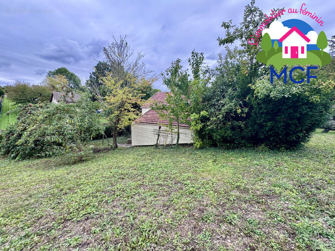 Maison à JOUY-MAUVOISIN