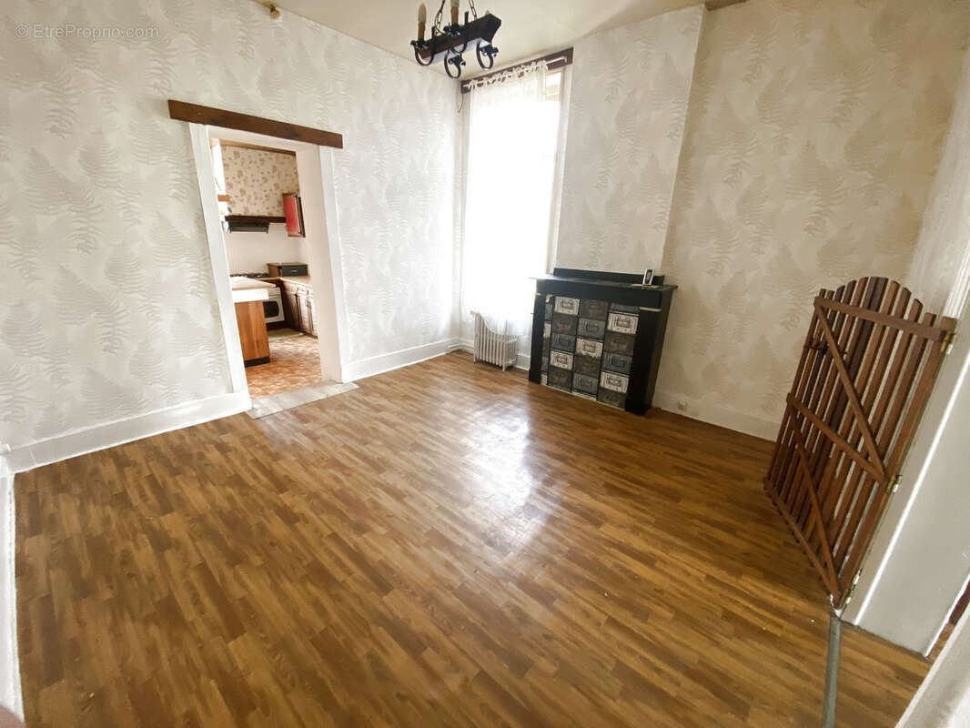Propriété de Charme avec Authenticité et Volumes Généreux - photo 8