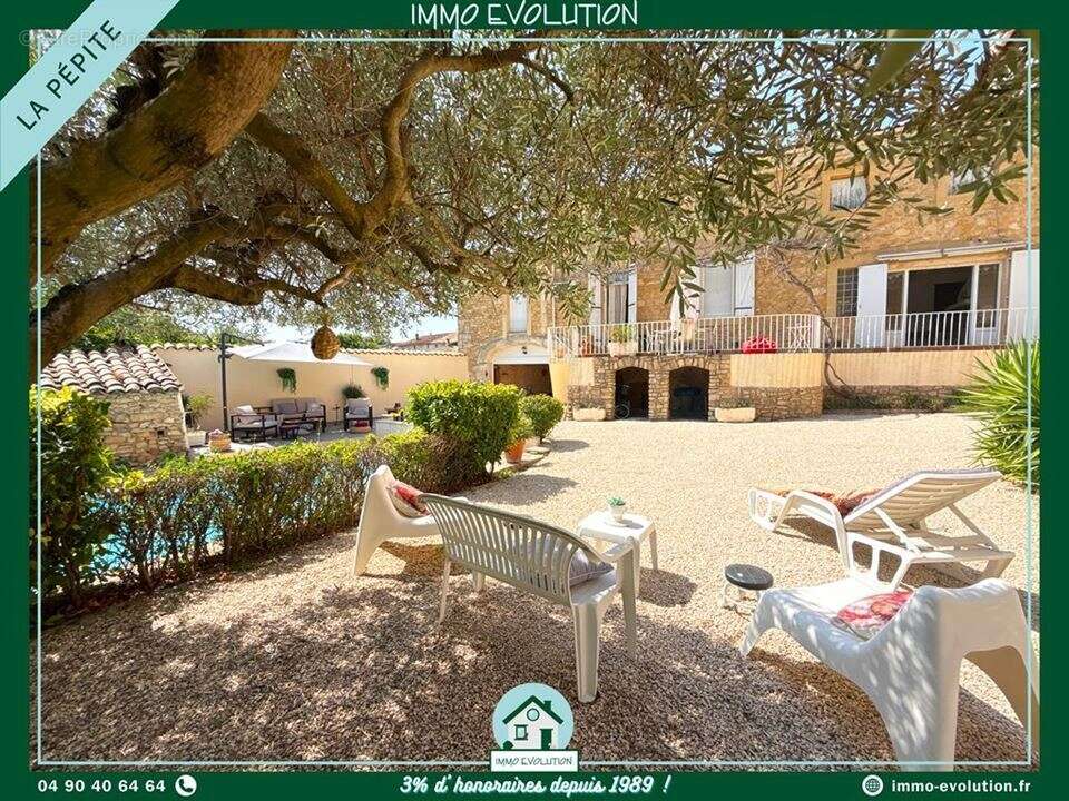 Maison à MORNAS