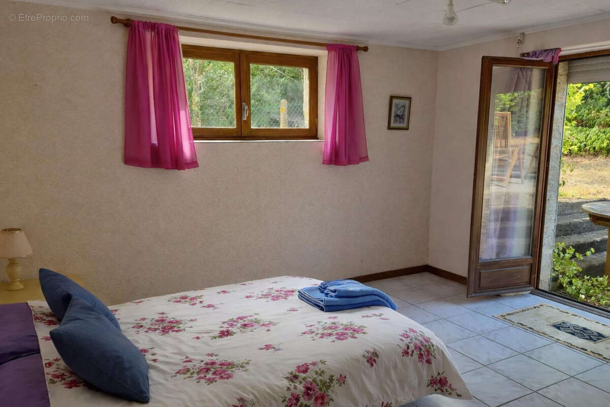 Maison 168m2 dans environnement calme avec piscine - photo 14
