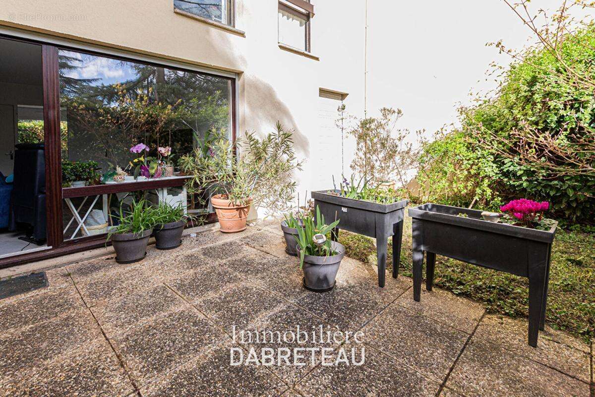 Appartement à CRAPONNE