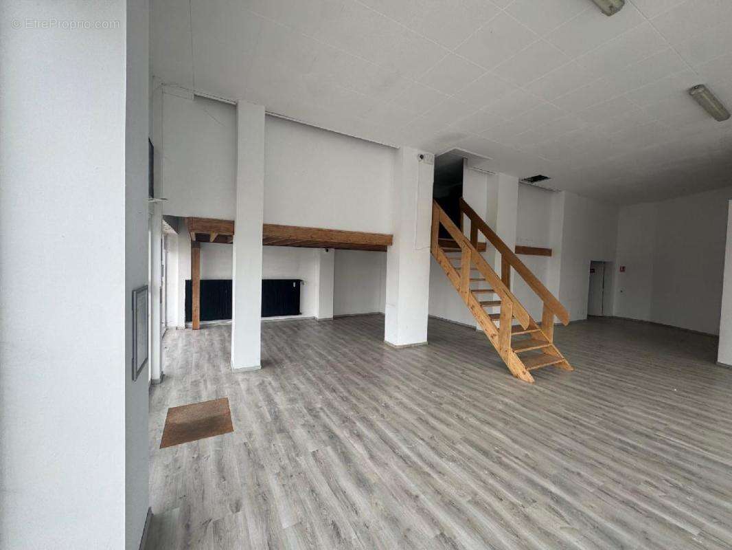 Commerce 154 m² à Soissons  - photo 3