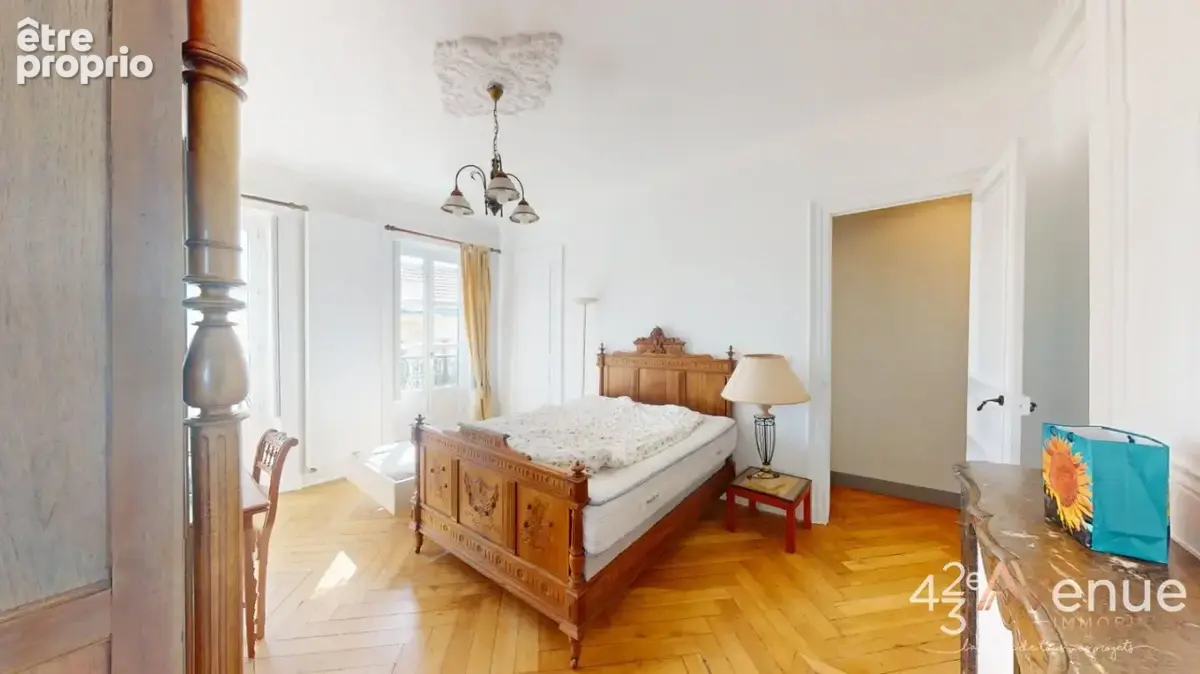 Appartement 125 m² à Saint-Etienne  - photo 4