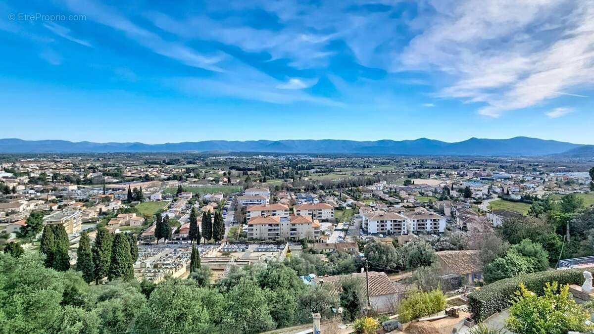 En exclusivité  villa de caractère avec vue panoramique exceptionnelle le luc en provence - photo 7