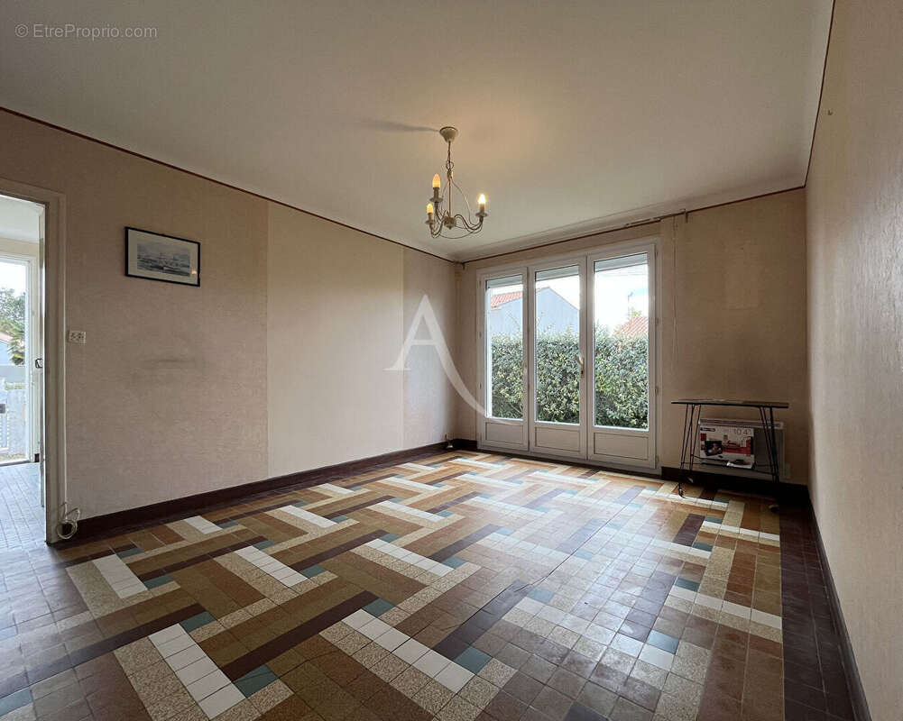 Maison à COMMEQUIERS