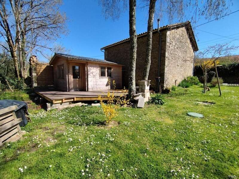 Maison à ROUSSINES