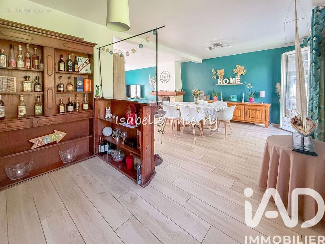 Maison 185 m² à Arpajon  - photo 5