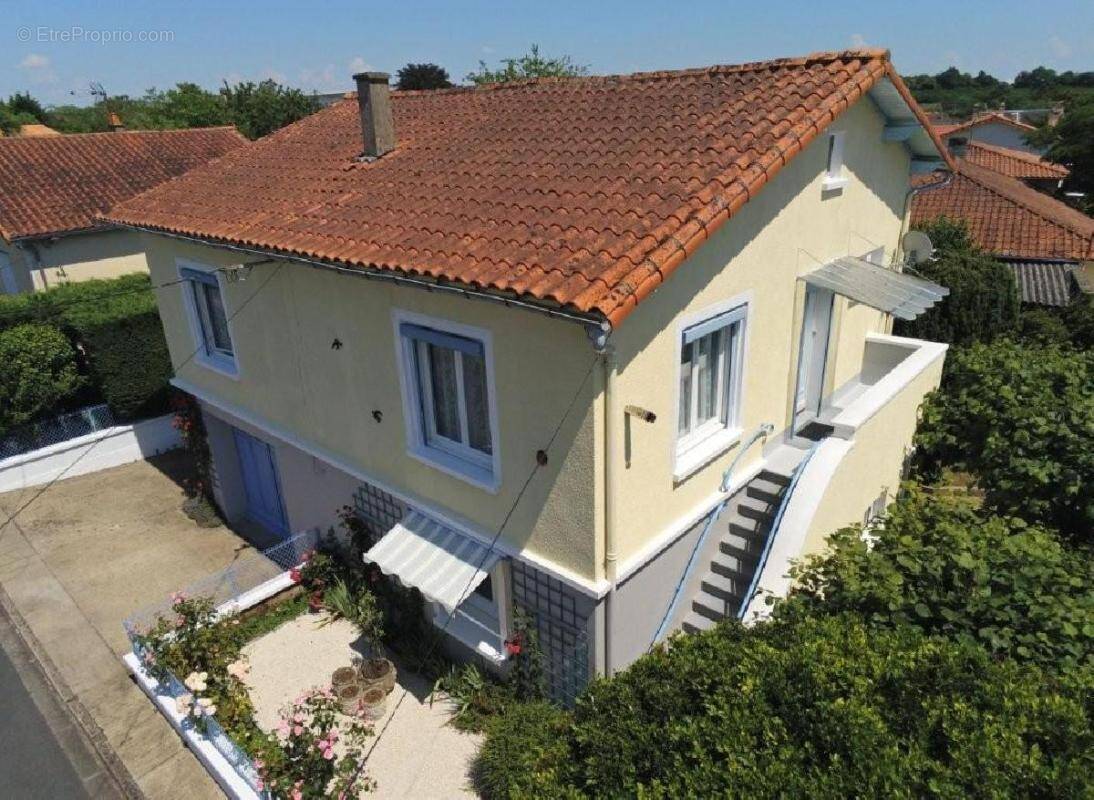 Maison à CIVRAY