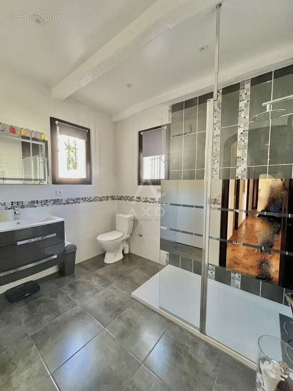 Maison à SAINT-THIBERY