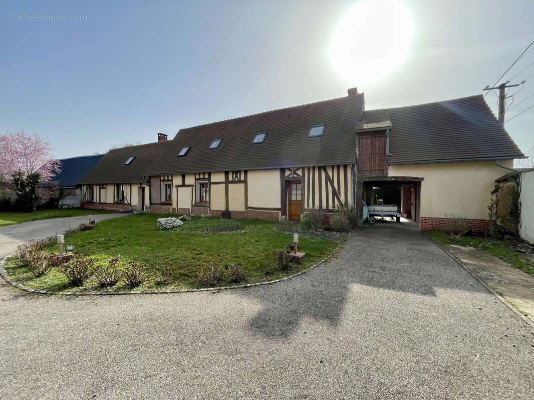 Maison à ARNIERES-SUR-ITON