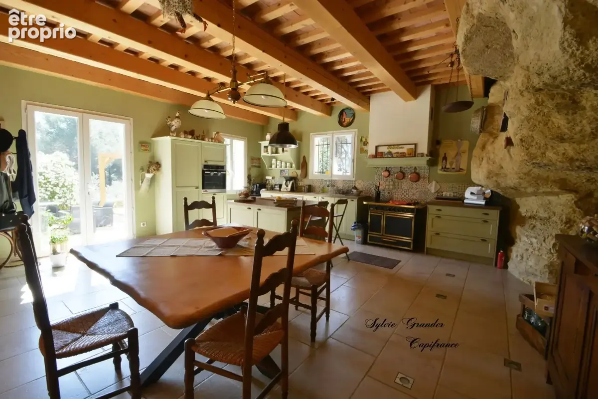 Dpt Bouches du Rhône (13), à vendre proche de  Salon-de-Provence maison P7 - photo 5