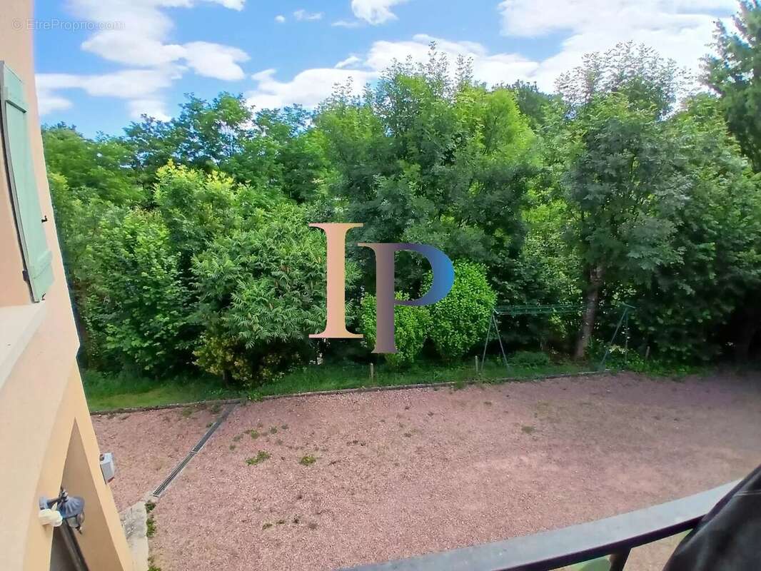 Maison 210 m² à Charlieu  - photo 36