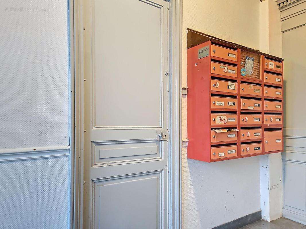 Appartement à PARIS-11E