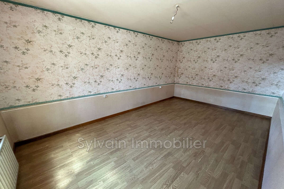 Maison 63 m² à Grandvilliers  - photo 4