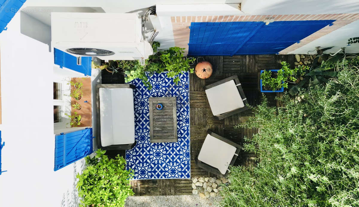 Maison à SAINT-GENIS-DES-FONTAINES