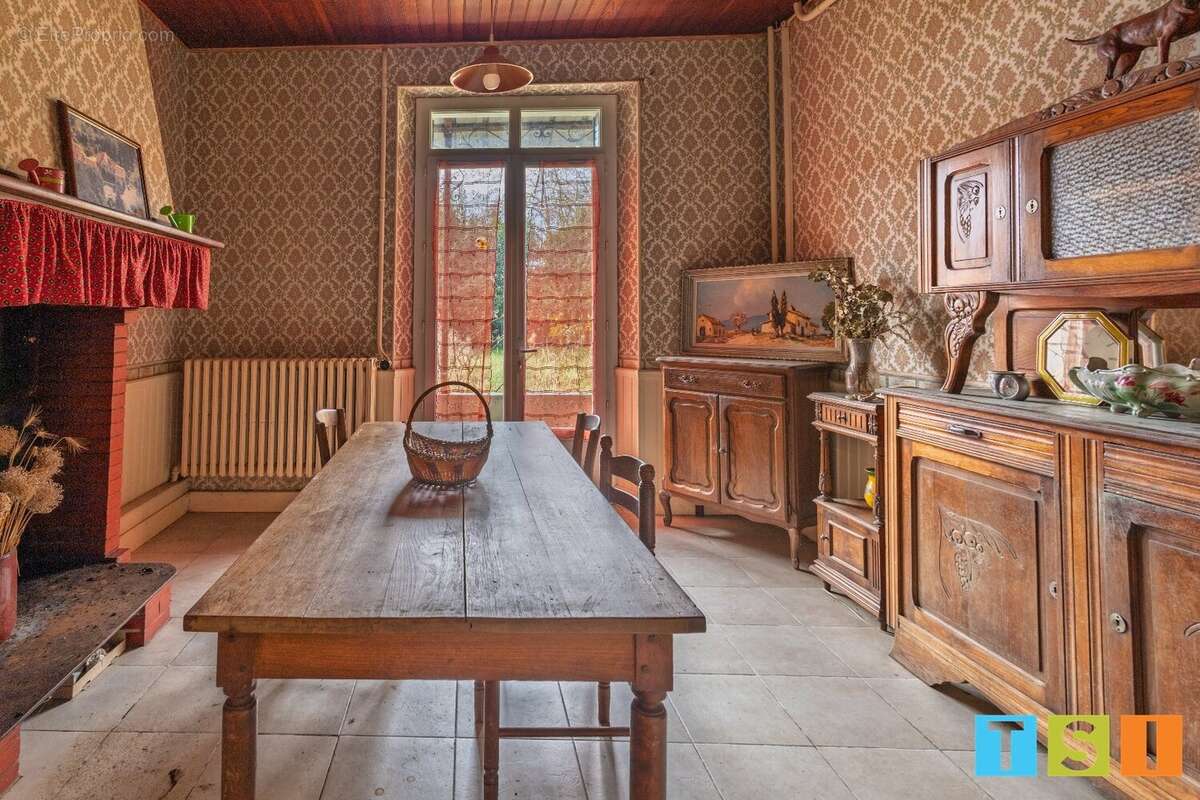 Maison à DAUMAZAN-SUR-ARIZE