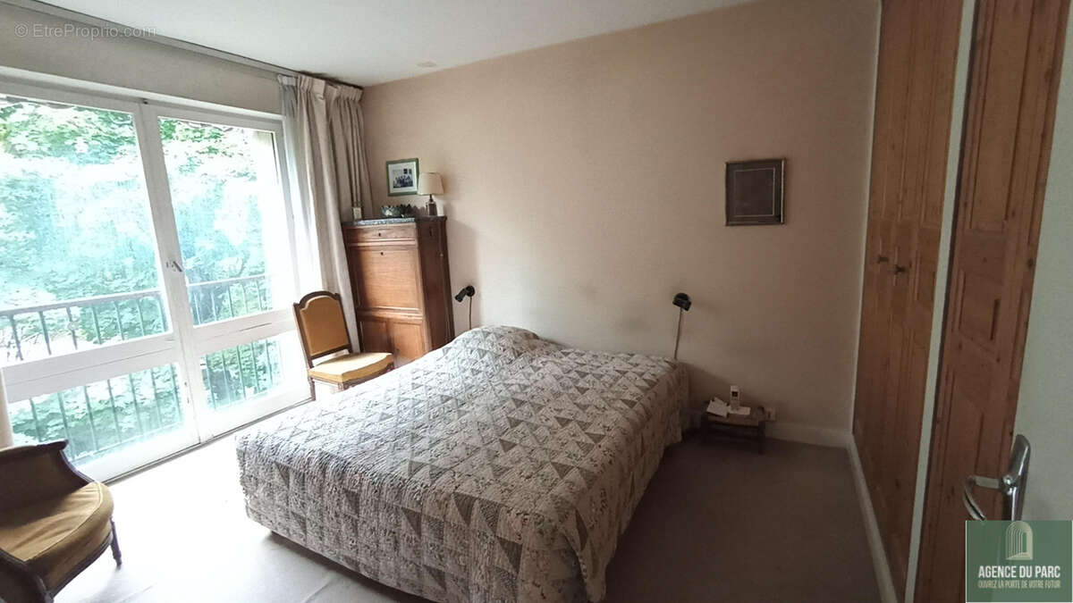 Appartement à VILLE-D'AVRAY