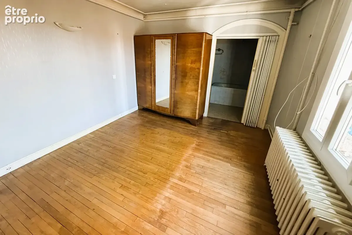 Grande maison de bourg avec nombreuses dépendances   Idéal investisseurs - photo 12