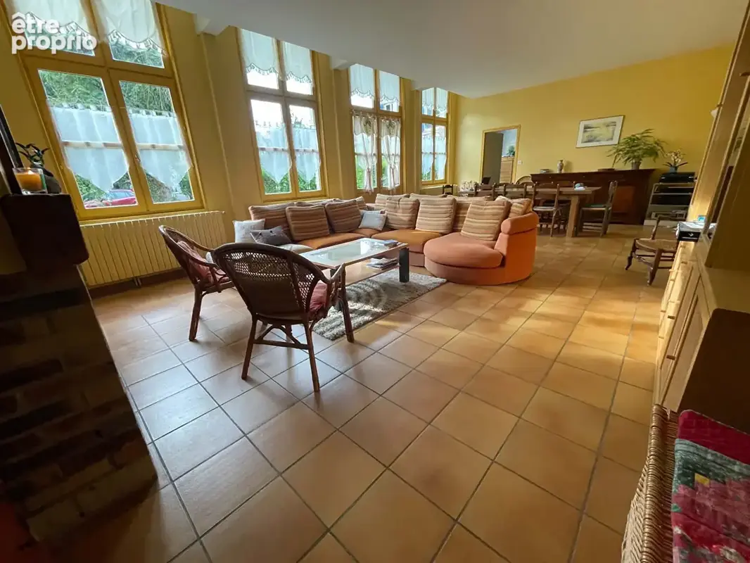 Bar le Duc, proche centre : Maison de caractère avec grand garage et terrain plat - photo 8