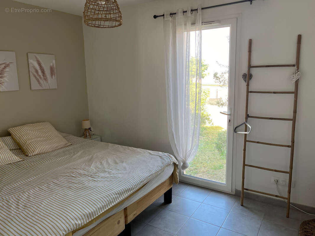 Maison à VILLEMOUSTAUSSOU