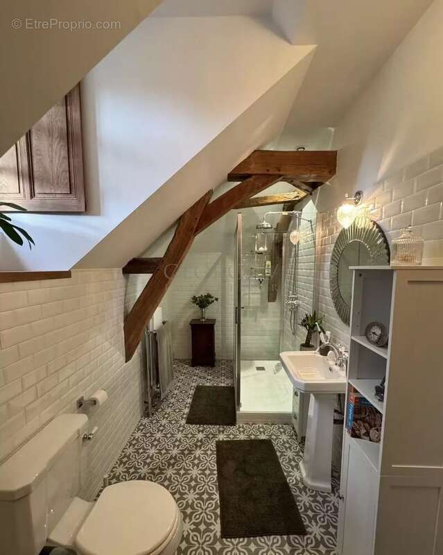 Appartement à SAINT-OUEN-EN-CHAMPAGNE