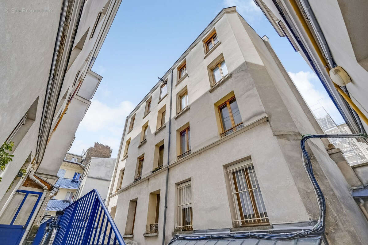 Appartement à PARIS-11E