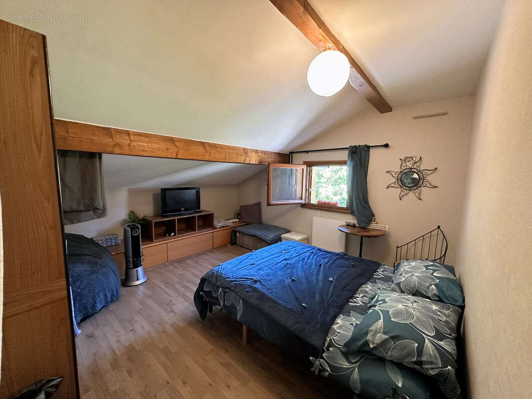 Maison individuelle de 215m2- Deux appartements- - photo 6