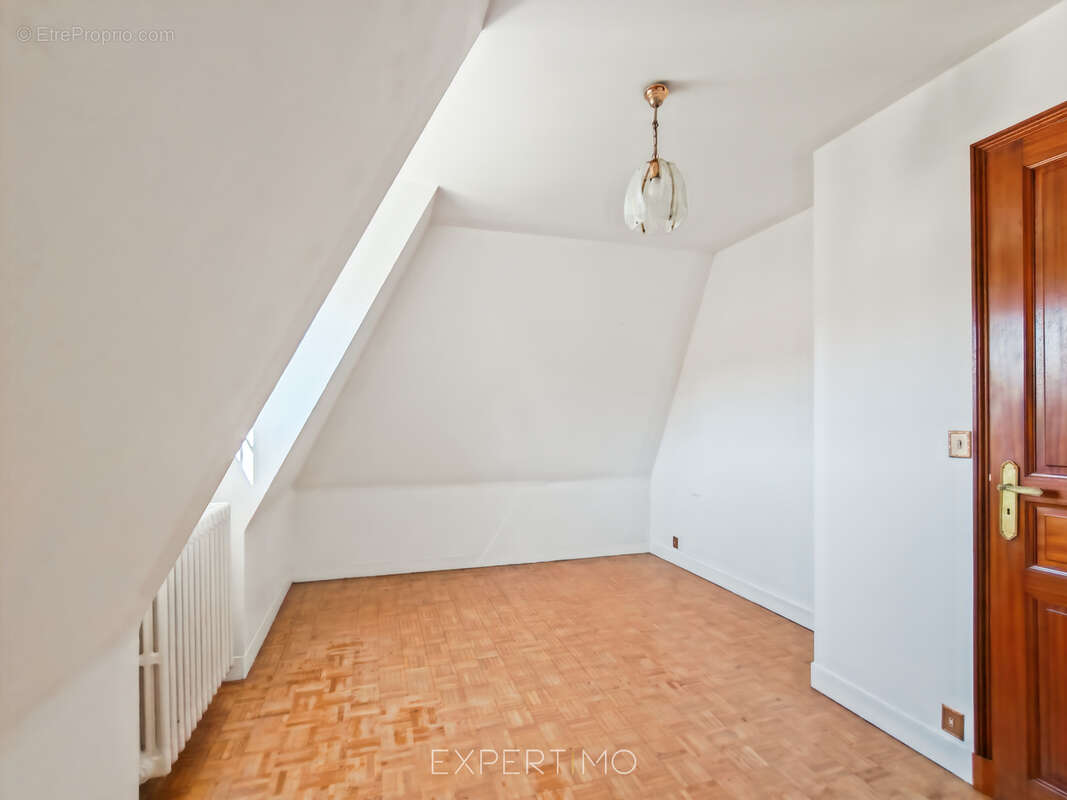 Maison à EMERAINVILLE