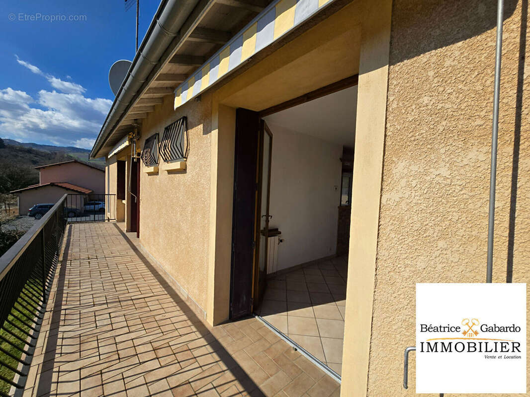 Maison Ternand 4 pièce(s) 93 m2 - photo 2